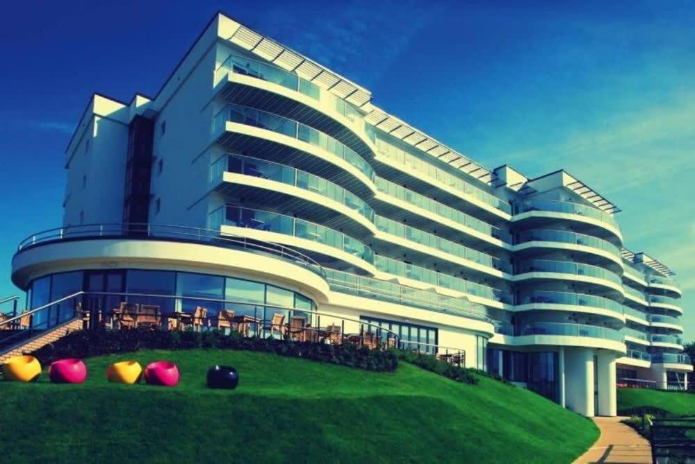 Panoramic Sea Views In Beachfront Apt W Balcony Bognor Regis Esterno foto